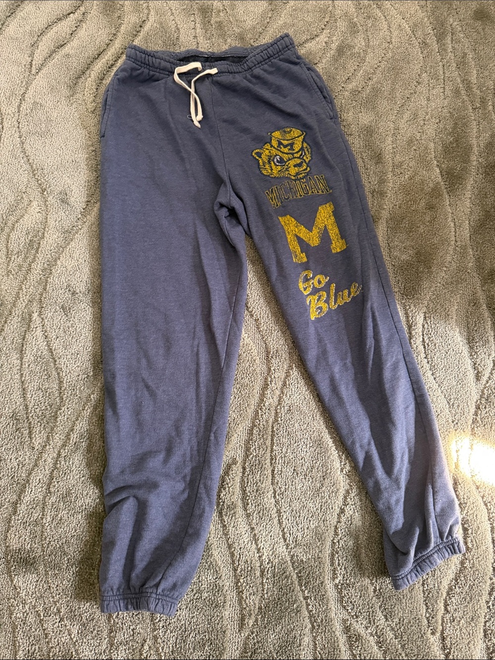 University Logo Blue Sweatpants with Yellow Graphic retro brand size large